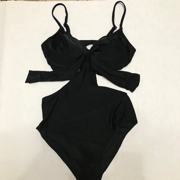 NWT Cupshe Women's Mollie Black Crisscross Tie Back One Piece Swimsuit Medium - Picture 3 of 11